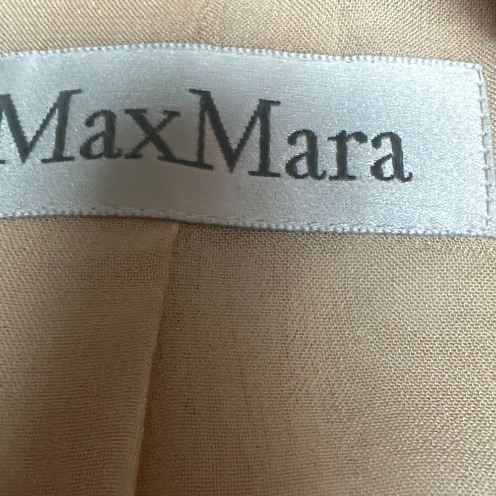 Max Mara Beige Jacquard Skirt Suit • Elegant Tailored Two-Piece • Size 6 - Picture 4 of 16